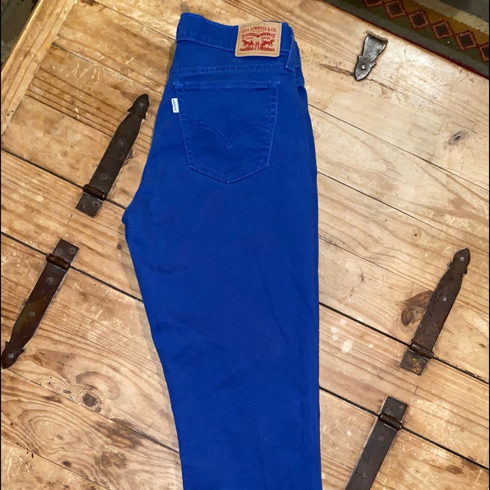 Women’s Blue Levi’s